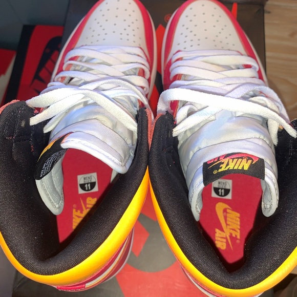 Jordan 1s high og - Picture 3 of 5